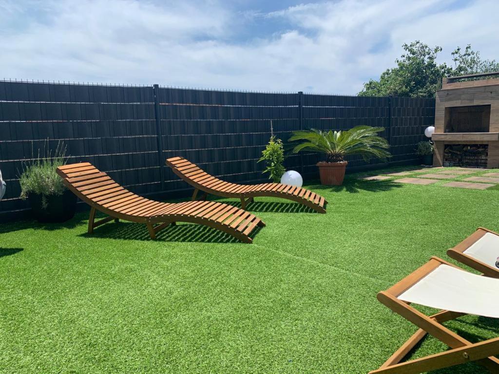 Hedonist-Luxury 2 Bedroom Apartment With Private Hot Tub, Garden And Free Parking โตรกีร์ ภายนอก รูปภาพ